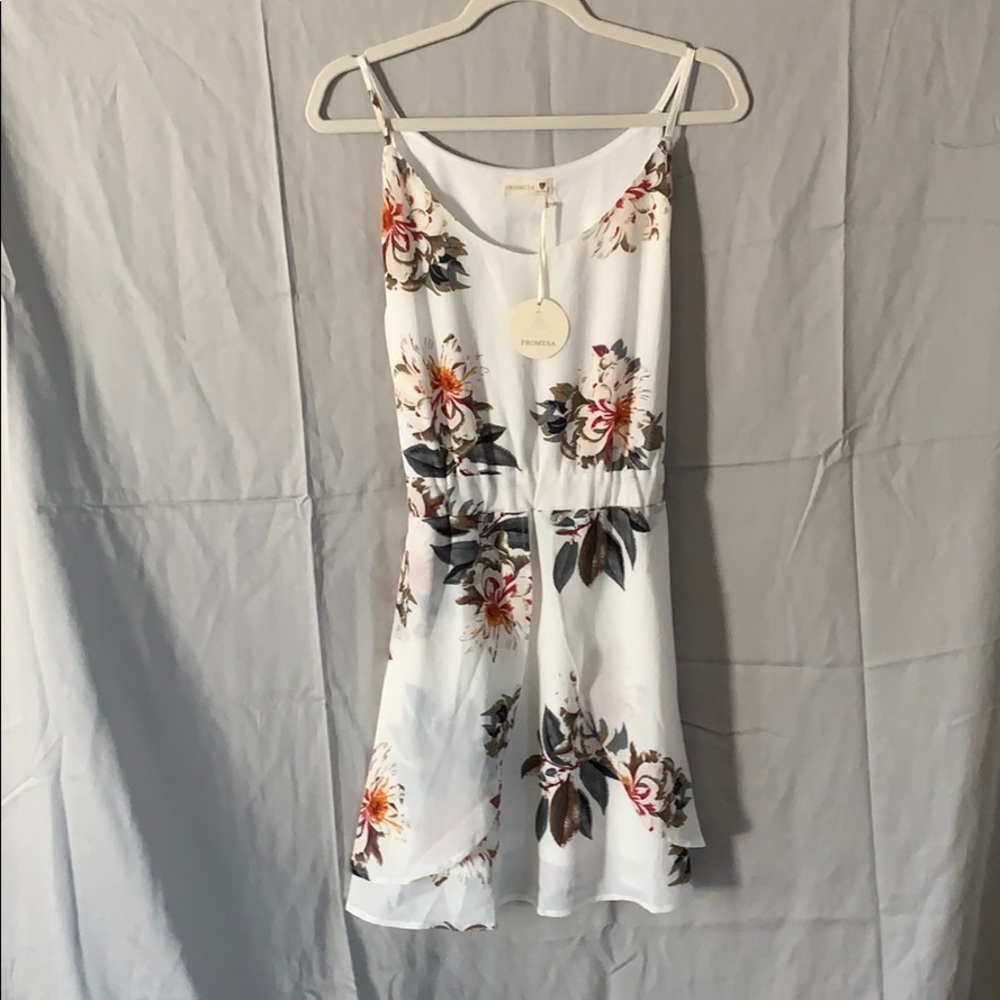 Promesa floral mini dress, size large